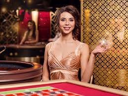 Live dealer baccarat table on qpjl platform for Filipino players
